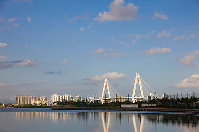 oppo破解版3.0.3.免费视频：极速狂飙街头争霸，全新版本畅享无限竞速乐趣-4