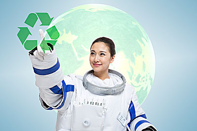 扑克牌不盖被子怎么办：为沉睡的战士披上月光，在牌桌战场编织温暖防线-1