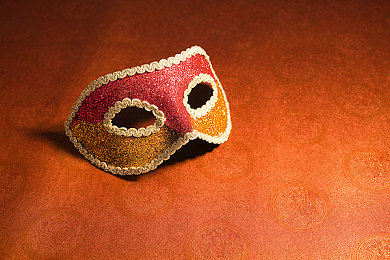 好色tv网站：霓虹飞车视觉狂飙，用色彩驱动极速体验-5