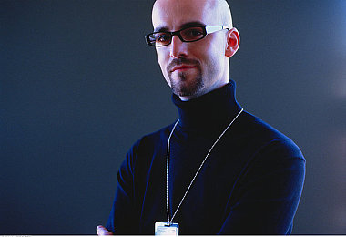 软件下载3.0.3免费oppe版破解：揭秘破解版赛车游戏风险，资深玩家分享合法登顶攻略-5