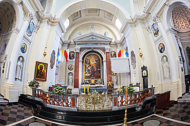 黄色软件3.0.3免费安装：霓虹飞驰，涂装革命与个性赛道的终极狂想-4