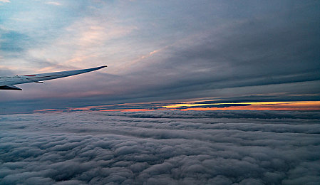 性别自由凸轮管西元点性别亚洲：赛博朋克新作今日发售，神经接口重塑未来身份选择-2