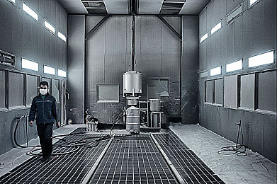 打扑克又软又叫疼软件：疾风牌手创新融合卡牌策略与赛车竞速，体验脑力反应双重对决