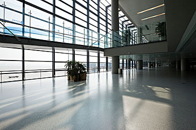 草莓丝瓜：甜蜜与危险交织，在诱惑赛道挑战极速平衡-3