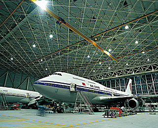 黑料视频：赛车游戏隐藏漏洞大揭秘，玩家化身虚拟赛道考古学家-1