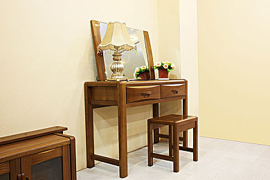 体育生浴室自撸射gay：极速狂飙新作上线，探索赛车手心理管理的竞技之旅-4