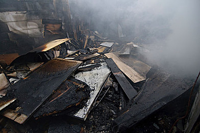 机机和机机手机免费下载大全:钢铁巨兽与极速狂飙,未来赛道上的变形对决-3