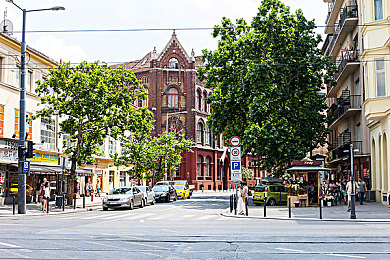 黄色软件安装：极限竞速地平线5改装秘籍，打造你的专属冠军座驾-3