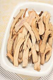 天天日天天爱天天射：竞速新作颠覆传统，融合驾驶射击与情感叙事今日上线-4