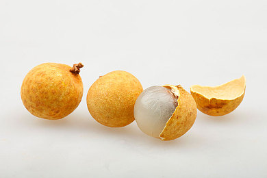 亚洲一二一区：极速霓虹，东方都市赛道风云录