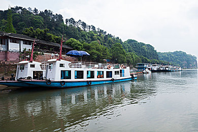 黄色软件oppo破解版：揭秘极品飞车隐藏车辆，解锁攻略与正版乐趣指南-4