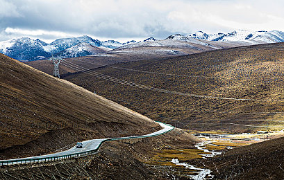 黄色软件下载安装3.0.3:极速黑客,虚拟改装破解赛车性能新维度-2