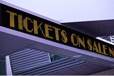 xxxwww黄色:《极限竞速:地平线5》评测,墨西哥开放世界迎来视觉与玩法双重革新-5