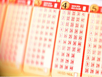 男女性网站：极速驱动，虚拟纽带，赛道风云与社交网络交织的竞速新纪元-3