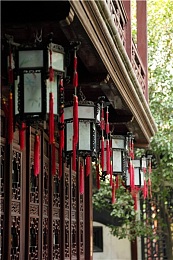 凸轮自由性别场地管西元的管理方式:《极速纪元》今日上线全新赛道自定义系统,玩家可自由掌控时间天气与经济运营-4