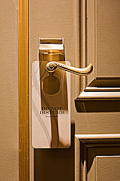 黄色软件怎样：驾驭墨西哥的炽热风沙，在极限竞速中追逐落日与狂澜-1