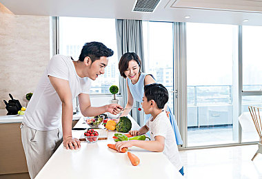 将界2 第3集 酒店剧情:顶级智能酒店暗藏危机,豪华座驾如何改写谍战结局-1