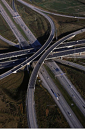 丰满护士特殊性服务：医疗模拟新作引热议，个性化护理背后的策略与伦理博弈-2