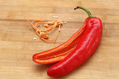 美女不穿衣服app:《极速幻影》深度测评,皮肤系统竟成赛车游戏战术新维度-3