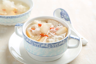 黄色应用下载3.3：落日余晖下的极速狂飙，黄昏赛道艺术之旅-3