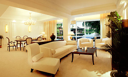 黄色app软件下载大全免费2023：2023免费赛车游戏巅峰对决，专业攻略助你极速狂飙-2