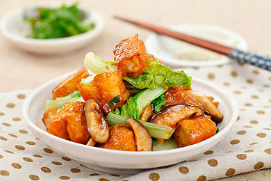 紧急通知狼人通知最新消息更新内容：极速飞驰中的隐秘对决，赛车与推理的双重风暴-2