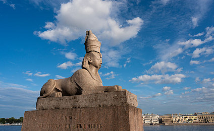 蜜桃Av片:霓虹幻境,极速交响,未来都市的视觉旋律之旅-2