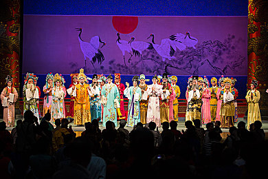 新疆军人裸体男gayboys军人性：钢铁战魂边疆守护者，硬核战术与战友羁绊的深度交织-5