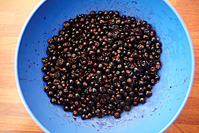 密桃Aⅴ:霓虹都市暗流涌动,赛博狂飙今日揭秘甜蜜陷阱与终极改装攻略-5