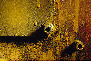 十大搞黄软件：泥泞赛道终极挑战，十款让爱车沾满荣耀的赛车游戏盘点-4