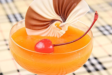 张律渝第二集_第1集：极速狂飙新篇章，真实赛道体验全面革新-4