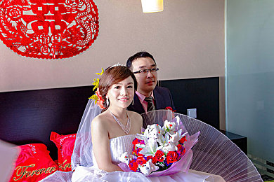 把朋友老婆骗到房间：罪恶都市的灰色策略，一场精心设计的虚拟诱局-3