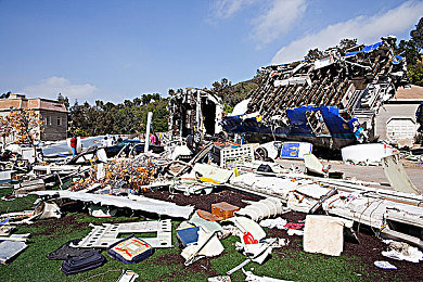 男生女生修修修轮滑鞋免费下载:街头竞速新体验,硬核改装打造个性轮滑之旅-4
