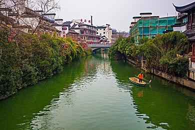 艾熙三部曲：极速纪元，幻影旅程，未来车神的觉醒之路-3