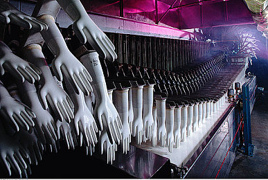 性爱国产AV:风驰电掣深度评测,国产赛车游戏的精细驾驶体验-2