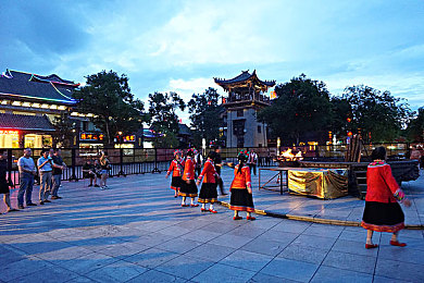 男生女生一起搓搓搓APP：指尖狂飙，双人共驾引爆社交竞速新体验-3