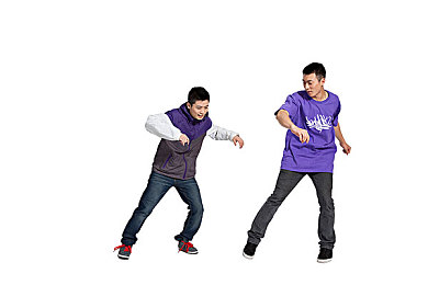 亚洲女人毛毛多毛耸耸：《丛林疾驰》全新DLC今日上线，五位亚洲女车手挑战雨林极限赛道-2