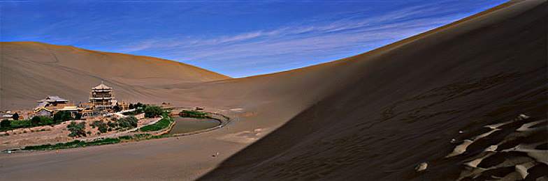 TlKT0K色板2.4.1：《极速幻彩》新版上线，动态光影漆面技术颠覆赛车游戏视觉体验-3