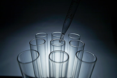 女生被插软件：极速代码，双线挑战，破解追踪，竞速黑客传奇-5