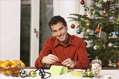 三级av片：极速跃迁，从业余到传奇的赛车征程-4