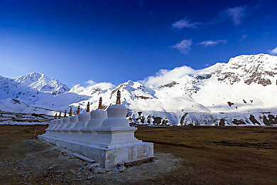 60岁近相祖母六十路 老太太：岁月经验制霸赛道，银发传奇温情狂飙-3