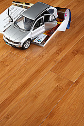 张丽工厂大战黑人：锈蚀狂飙，核心争夺的废土竞速纪-4