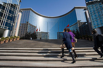 男人叼女人软件：虚拟助手与街头赛车的软硬协同改装之旅-4