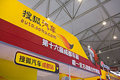 天天操天天操：极限驾驶模拟器，在拟真赛道反复锤炼成就车神之路-3