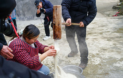 粉丝苏州晶体:极速穿梭未来姑苏,霓虹赛道引爆竞速新美学-5