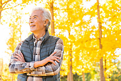 山上悠亚黄片：极速山道新作登场，光影对决引爆漂移狂潮-5