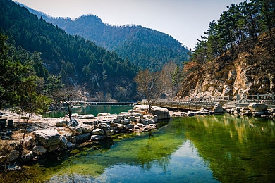 国产亚洲欧美成人传媒:全球赛车游戏新趋势,多元文化交融下的极速体验-4