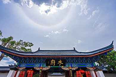 国产成人黄片：霓虹夜幕下的疾驰，道德抉择与引擎轰鸣的交响诗篇-5