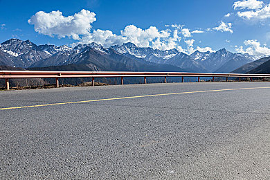 打补克又叫又痛软件：硬核赛车模拟,从失控到掌控的纯粹驾驶乐趣-5