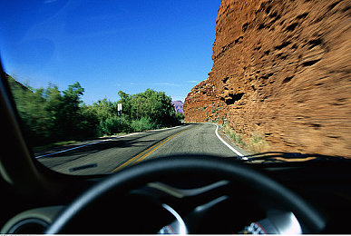 国产乱妇乱子：极速华夏领跑，中国赛道征服真实驾驶新境界-4